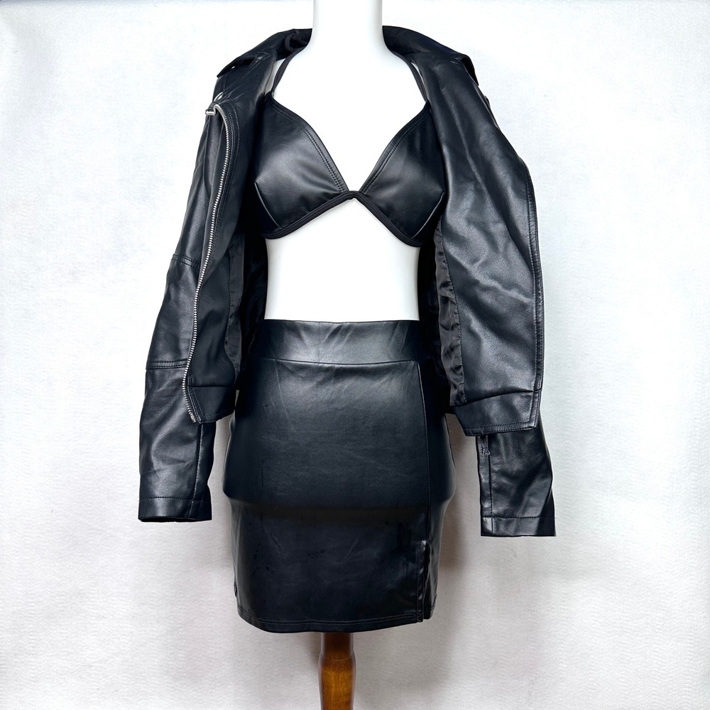 Daisy No Boundaries Tresser 3pc Faux Leather Set Womens S/L Black Excellent Moto